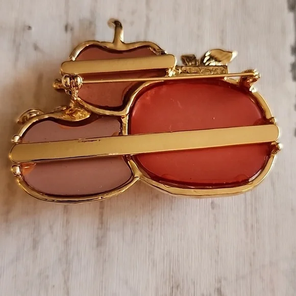 Fashion Jewelry Orange Pumpkin Brooch - Picture 4 of 4